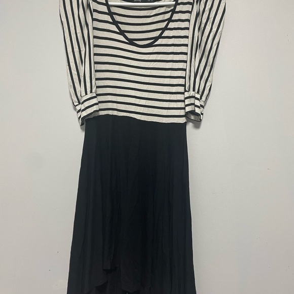 Cute black and white dress - Picture 2 of 6